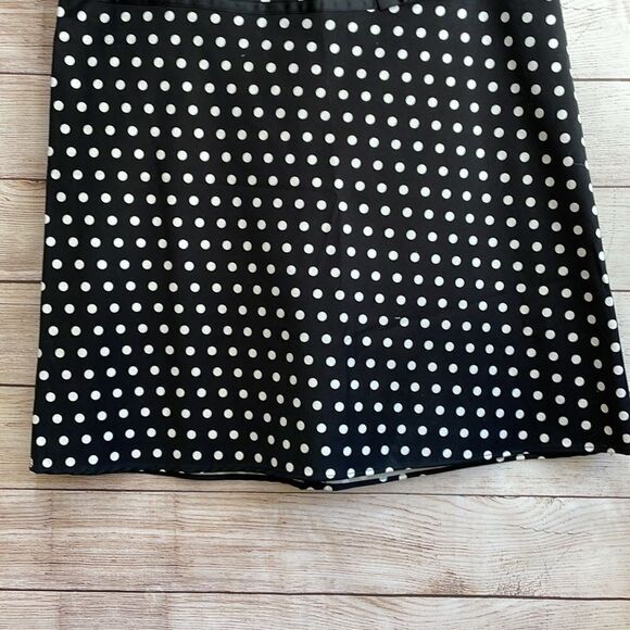 FOCUS SKIRT IN BLACK‎ AND WHITE POLKA DOTS - Picture 3 of 5